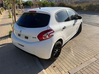 Peugeot 208 2015 OΘΟΝΗ ΖΑΝΤΕΣ DIESEL1.4 ελληνικο-thumb-26
