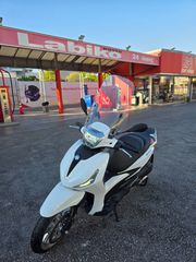 Piaggio Beverly 300i 2021-thumb-2