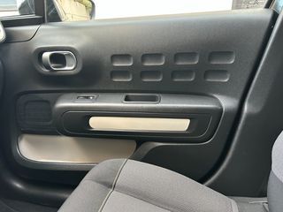 Citroen C3 2018 1.2 PureTech Feel- AUTOMATIC-NAVI-LANE-thumb-45