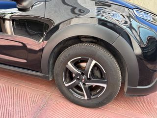 Citroen C3 2018 1.2 PureTech Feel- AUTOMATIC-NAVI-LANE-thumb-13