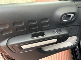 Citroen C3 2018 1.2 PureTech Feel- AUTOMATIC-NAVI-LANE-thumb-29