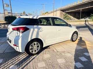 Hyundai i 20 2017-thumb-6