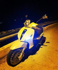 Piaggio 2016 BEVERLY 300I-thumb-1