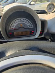 Smart ForTwo 2012-thumb-10