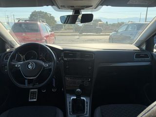 Volkswagen Golf 2018-thumb-15