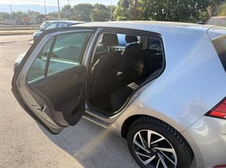 Volkswagen Golf 2018-thumb-13