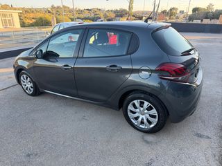 Peugeot 208 2016 1.6  78 hp-thumb-5
