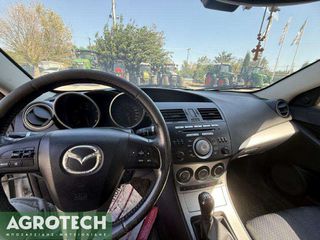 Mazda 2011-thumb-11