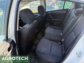 Mazda 2011-thumb-9