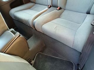 Volvo C30 2009-thumb-8