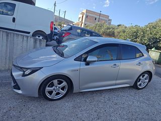 Toyota Corolla 2021 Hatchback-thumb-1