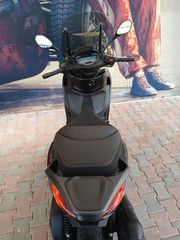 Piaggio Beverly 300 2022 HPE S-thumb-2