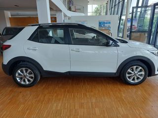 Kia Stonic 2020 48V Hybrid-thumb-3