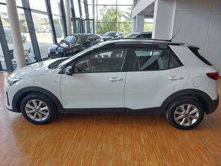 Kia Stonic 2020 48V Hybrid-thumb-4