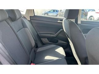 Volkswagen Polo 2023 LIFE-thumb-12