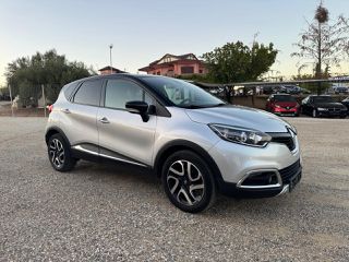 Renault Captur 2016-thumb-1