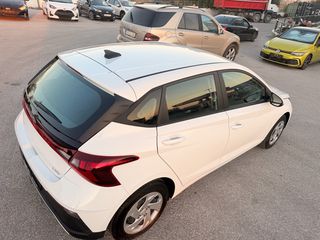 Hyundai i 20 2024 84hp camera navi-thumb-9