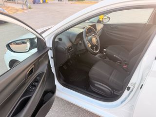 Hyundai i 20 2024 84hp camera navi-thumb-13