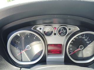 Ford Focus 2008 FACELIFT-thumb-11
