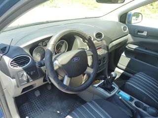 Ford Focus 2008 FACELIFT-thumb-12