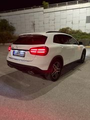 Mercedes-Benz GLA 200 2019 7g-dct-thumb-2