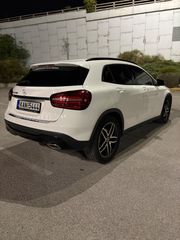 Mercedes-Benz GLA 200 2019 7g-dct-thumb-6