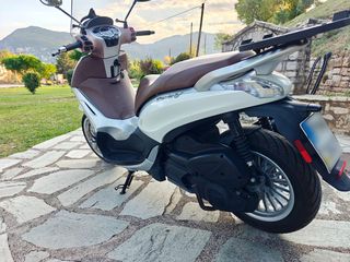 Piaggio Beverly 300 2017-thumb-7