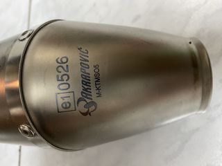 Akrapovic Titanium Τελικό + Carbon Κολάρο KTM LC4 Duke 640