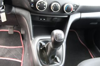 Hyundai i 10 2019 1.0-thumb-31