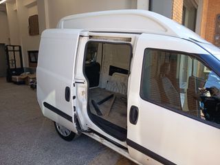 Φορτηγό Έως 7.5τ Fiat 2015 doblo