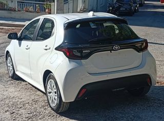 Toyota Yaris 2022 HYBRID AUTOMATIC HDF BUSINESS-thumb-3