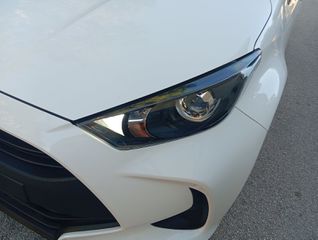 Toyota Yaris 2022 HYBRID AUTOMATIC HDF BUSINESS-thumb-12