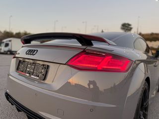 Audi TT RS 2017 TT RS_CERAMIC BRAKES_2.5 TFSI_550 HP_LED-thumb-64