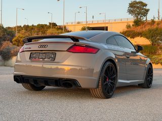 Audi TT RS 2017 TT RS_CERAMIC BRAKES_2.5 TFSI_550 HP_LED-thumb-49