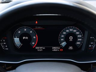 Audi Q3 2019 35 TDI S Tronic-thumb-16