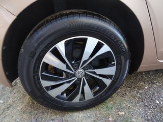 Volkswagen Polo 2018-thumb-11