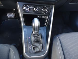Volkswagen Polo 2018-thumb-26