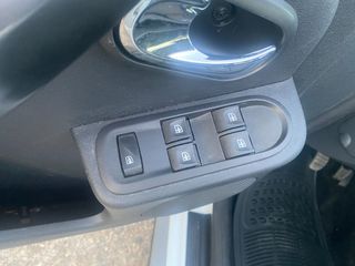 Dacia Duster 2017 1.2 TCE 125HP  4X2-thumb-15