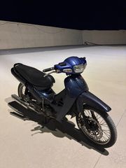 Modenas Kriss II 2005