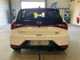 Hyundai i 20 2023 T-GDI Mild-Hybrid Creative|Black & White | ΓραμμάτιαΔεκτα-thumb-2