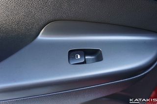 Hyundai Kona 2019 Style|Leather Upholstery|Clima|Rear Camera|Alu|Apple-Android-thumb-12