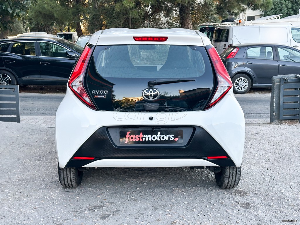 Toyota Aygo thumbnail 6