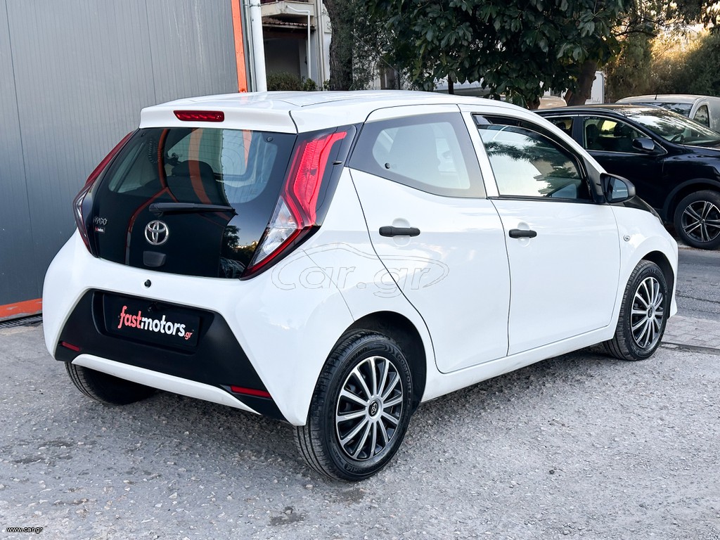 Toyota Aygo thumbnail 8