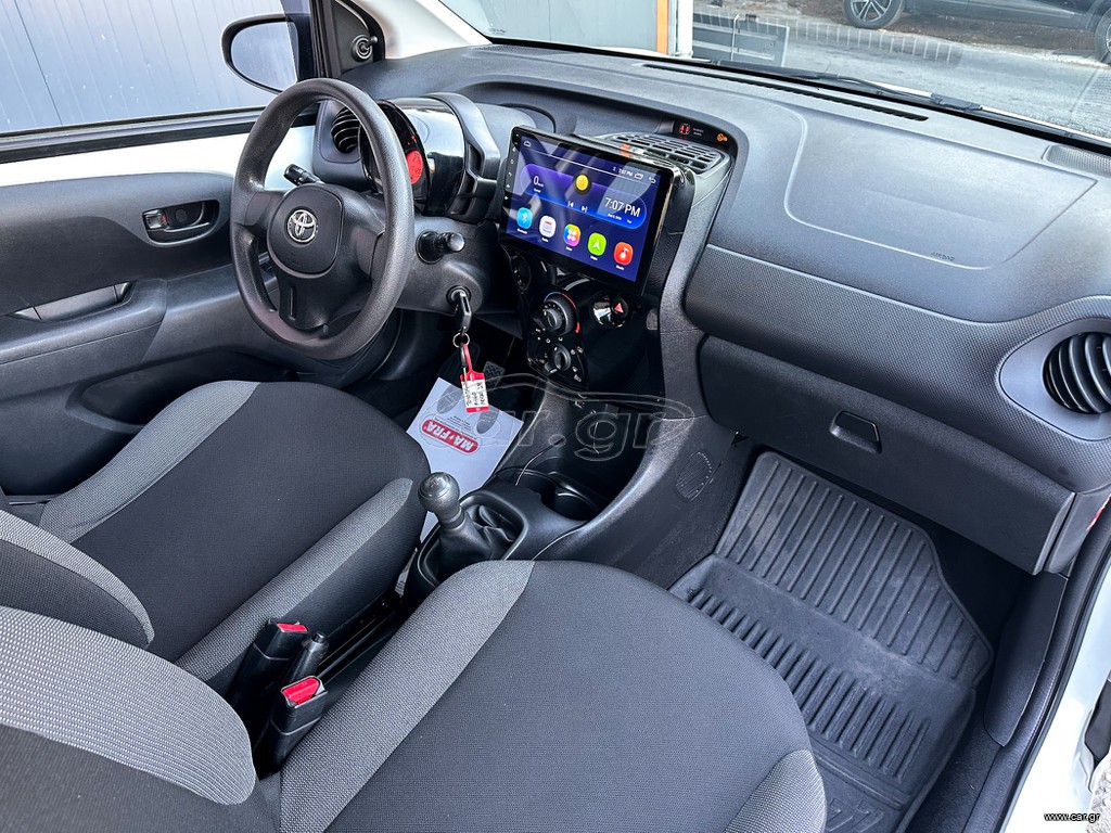 Toyota Aygo thumbnail 13