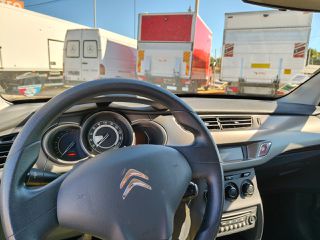 Citroen C3 2015 Citroen C3 1.2 VTi Confort-thumb-14