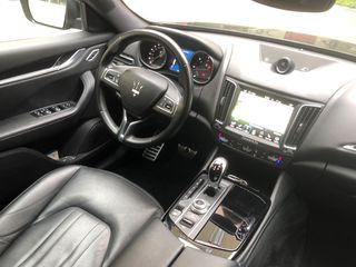 Maserati Levante 2018-thumb-6
