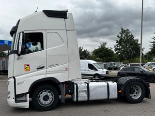 Volvo 2022 FH 500 GLOBETROTTER XL-thumb-2