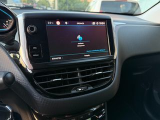 Peugeot 2008 2017 1.2 PURETECH *110HP*ALLURE*FULL-SERVICE*-thumb-19
