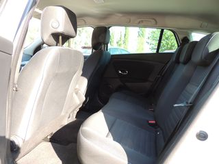 Renault Megane 2016 1.2 115 P.S. "Limited" - Klima - Navi - Alu - Full Extra!-thumb-14