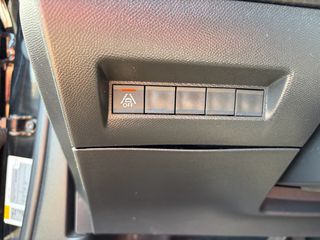 Peugeot 2008 2020 1.5 Blue-HDi GT Line-thumb-23